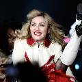 Коллеги и поклонники раскритиковали Мадонну за откровенные фото в Сети