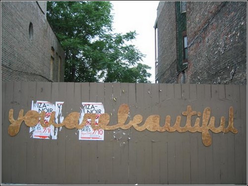 «You Are Beautiful» - пример позитивного стрит-арта