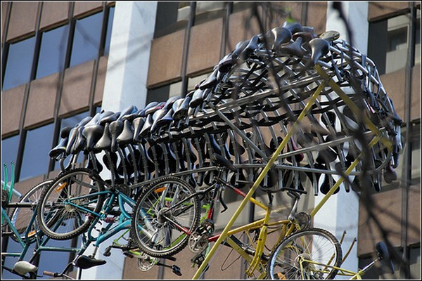 «Пенни-фартинг» из велосипедов в Сиднее