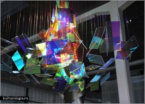 Инсталляция «Diffraction» от Этьена Рея