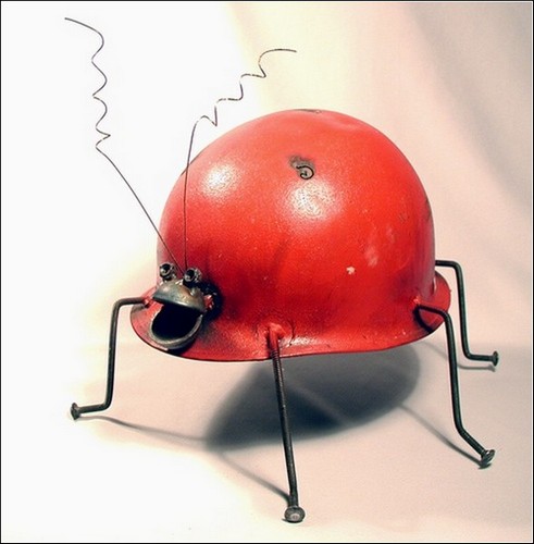 Военные шлемы в скульптурах Фреда Конлона