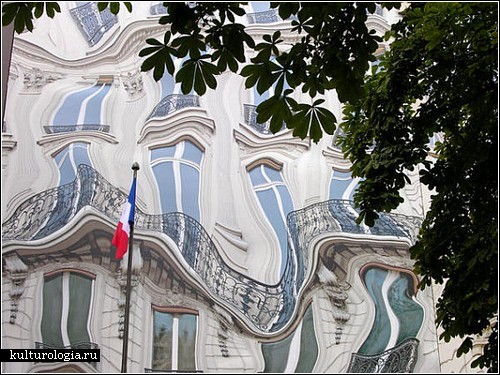 <br>Тающий дом в Париже