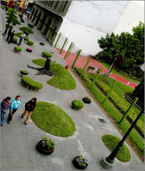 Инсталляция, превратившая исторический центр Лимы в парк