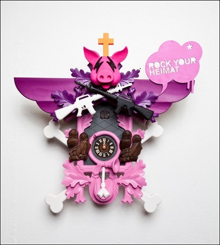 Часы с кукушкой в стиле поп-арт от Штефана Штрумбеля