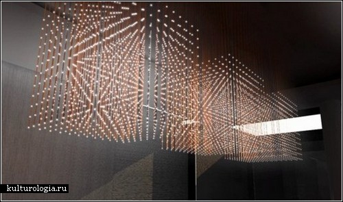 «Swarm Light» - рой светлячков в интерактивной скульптуре от «Random International»