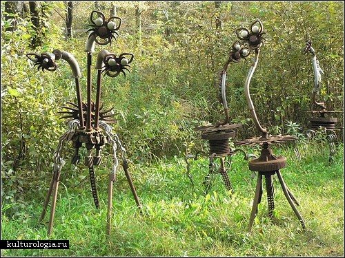Dr. Evermore’s Scrap Metal Yard - парк скульптур в стиле стимпанк