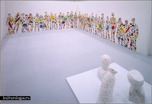 Пластиковые инсталляции Энтони Крэгга