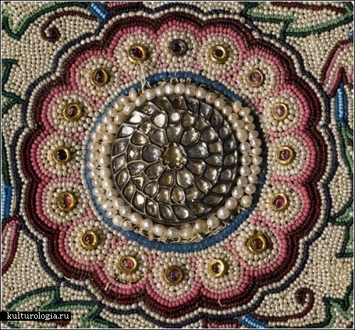 Индийский ковер Барода (Baroda carpet), покрытый миллионами драгоценных камней, выставят на аукционе Sotheby