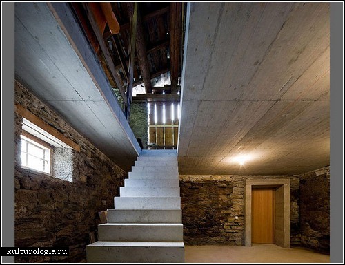 Почти подземный особняк в Швейцарии