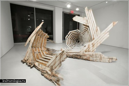 Скульптурные инсталляции Diana Al-Hadid