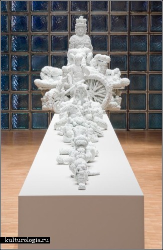 Инсталляции из стеклянных шариков, пены и воды от молодого японского художника Kohei  Nawa