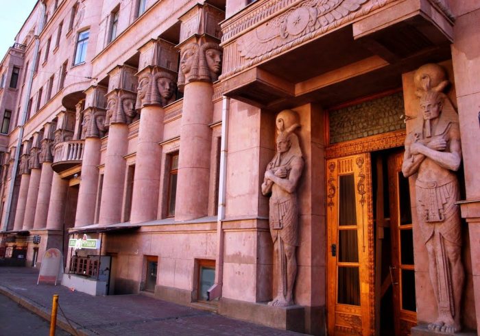 Египетский дом на Захарьевской в Санкт-Петербурге.