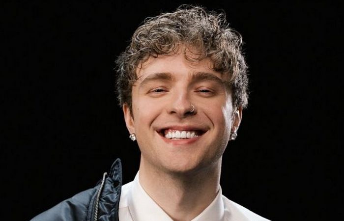 «Хочу семью, но…»: Как в 17 лет покорил Москву, с кем встречался и почему в 31 одинок Егор Крид