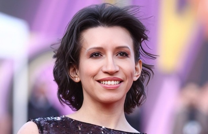 Надевала колготки и вывихнула плечо: В какие ещё нелепые ситуации попадала звезда Comedy Woman Елена Борщева 