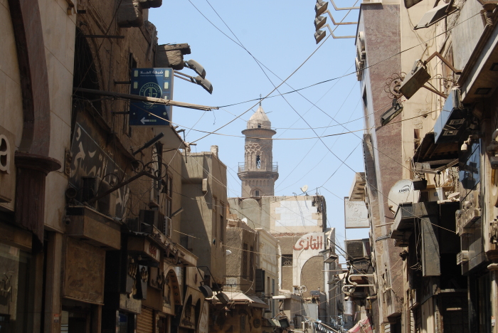 Та самая легендарная улица Муизз в Каире сегодня.
