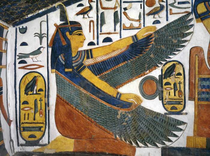 Так древгие египтяне изображали богиню Маат.