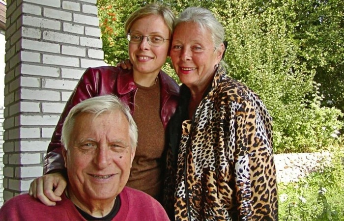 Семья превыше всего. Семья превыше всего.