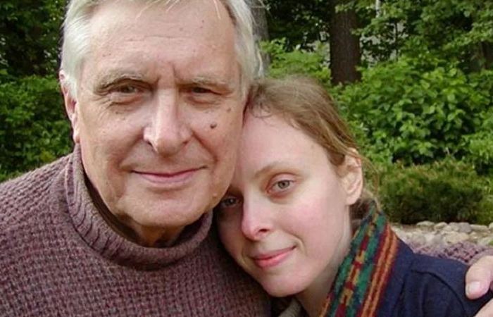 Ксения - любимая дочка. Ксения - любимая дочка.