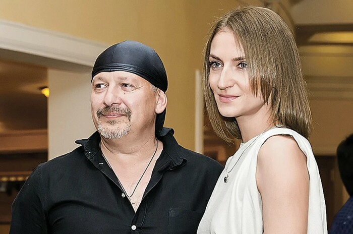 Дмитрий Марьянов и Ксения Бик. Дмитрий Марьянов и Ксения Бик.