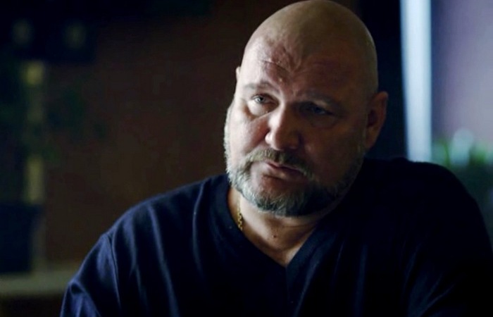 Перенёс инсульт из-за аферистки.