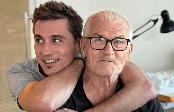 Виктор и отец.