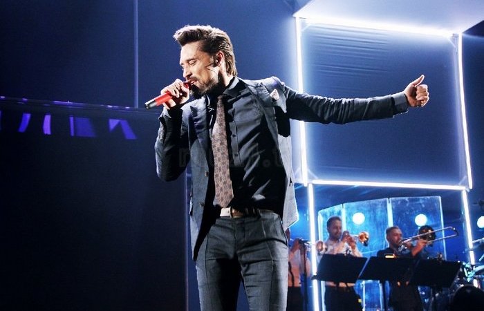 Попыталась работать в команде.