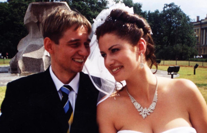 Первый брак продержался 6 лет. Первый брак продержался 6 лет.