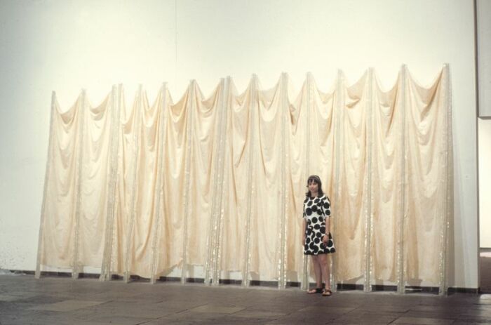 Ева Гессе. Расширеное пространство, 1967-1968 