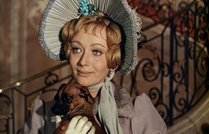 В СССР стала известна благодаря Звезде пленительного счастья.