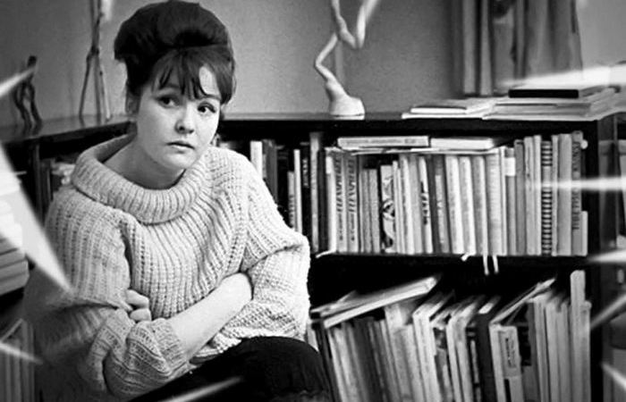 Первая супруга спустя годы после развода.