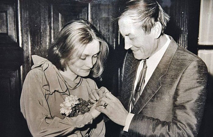 Четвёртая свадьба поэта. Четвёртая свадьба поэта.