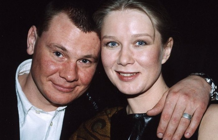 Он был странным.