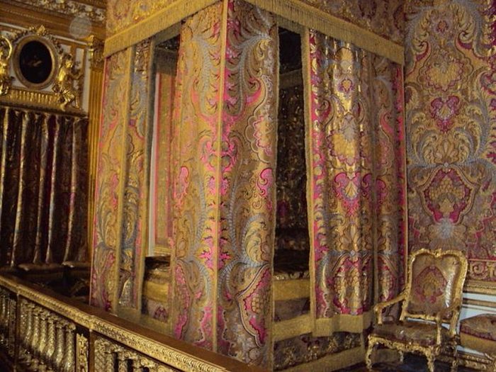 Кровать Людовика XIV, Версальский дворец