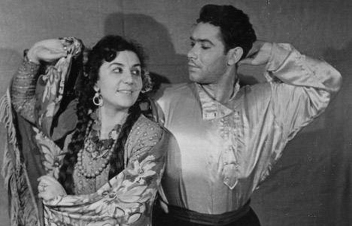 Первый брак оказался несчастным. Первый брак оказался несчастным.