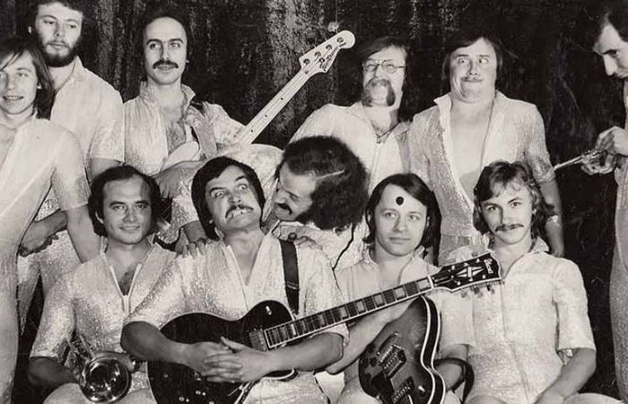 Затем был коллектив Пугачёвой.