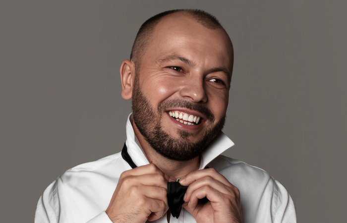 Потерял жену в аварии, а через 2 года привёл сыну мачеху на 10 лет младше: Как живет Ярослав Сумишевский после вдовства