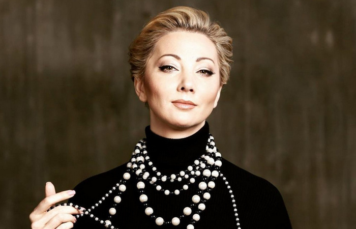 Жить хорошо, а жить хорошо - ещё лучше.