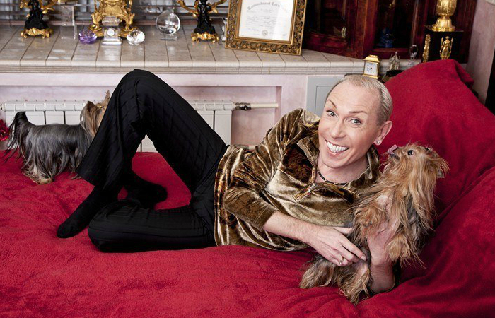 Отношения с дочерью ухудшились. Отношения с дочерью ухудшились.