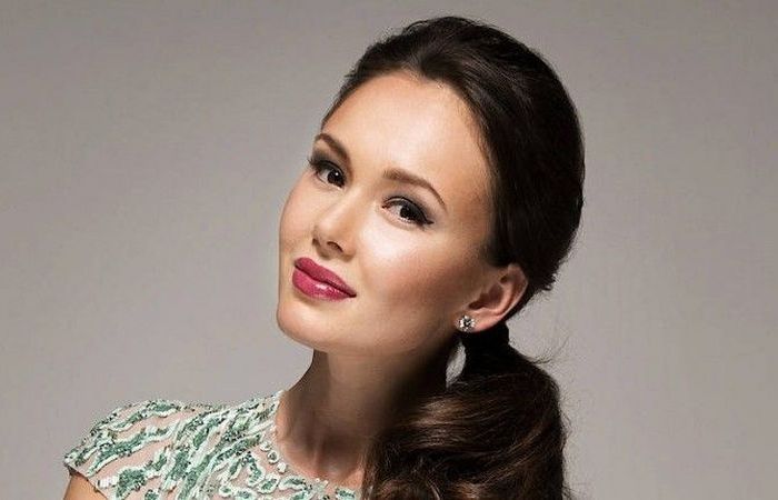 Не просто девочка. Не просто девочка.