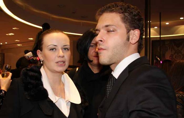 Костя с первой женой.