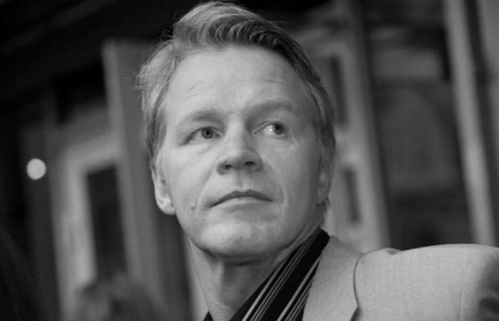 Боролся ещё много лет.