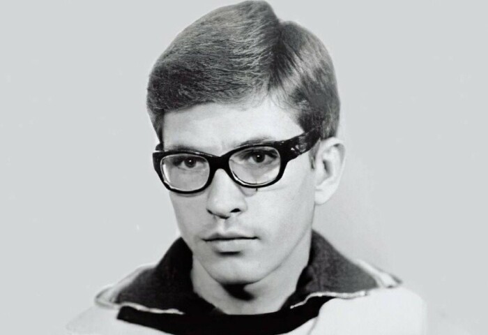 Влад Листьев в юности. Влад Листьев в юности.