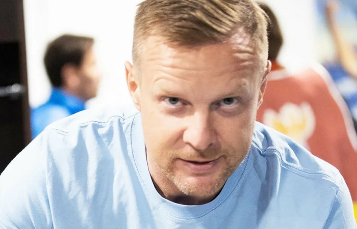 «Заменила детям мать, а он ушёл к ровеснице дочери»: Какую цену заплатил Вячеслав Малафеев за своё новое счастье