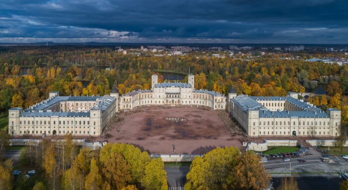 Гатчинский дворец - личная резиденция императрицы Марии Федоровны.