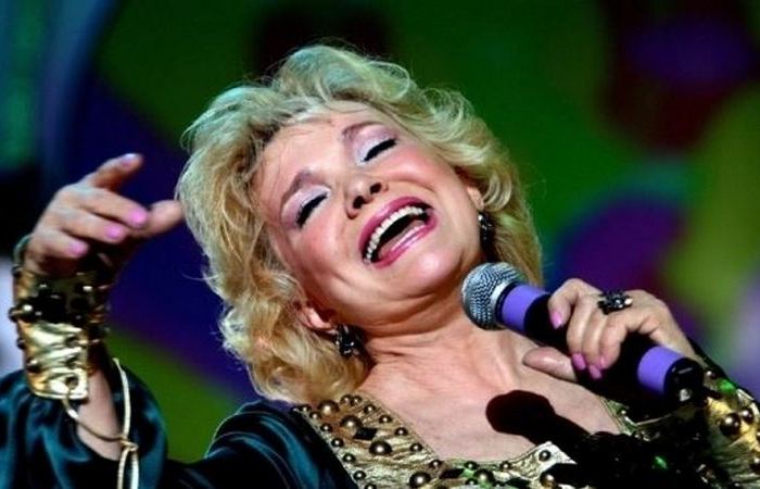 Жизнь не была безрадужной.