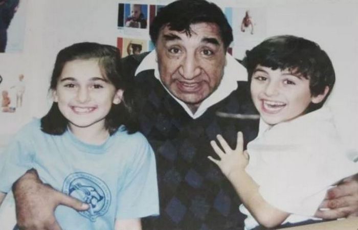 С сыном и дочкой. 