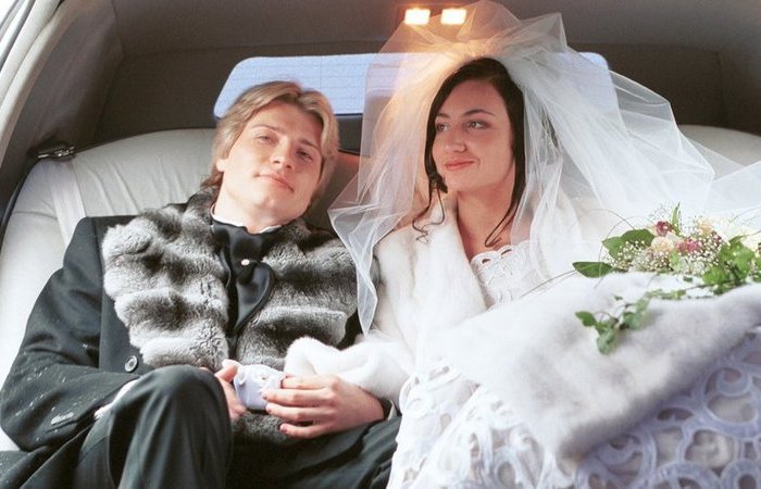 Жизнь казалась сказкой.