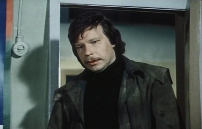 Исполнил десятки ролей. Исполнил десятки ролей.