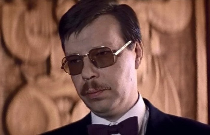 В 1980-е годы занялся преимущественно дубляжом. В 1980-е годы занялся преимущественно дубляжом.