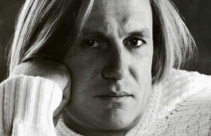 После армии оказался в тюрьме. 